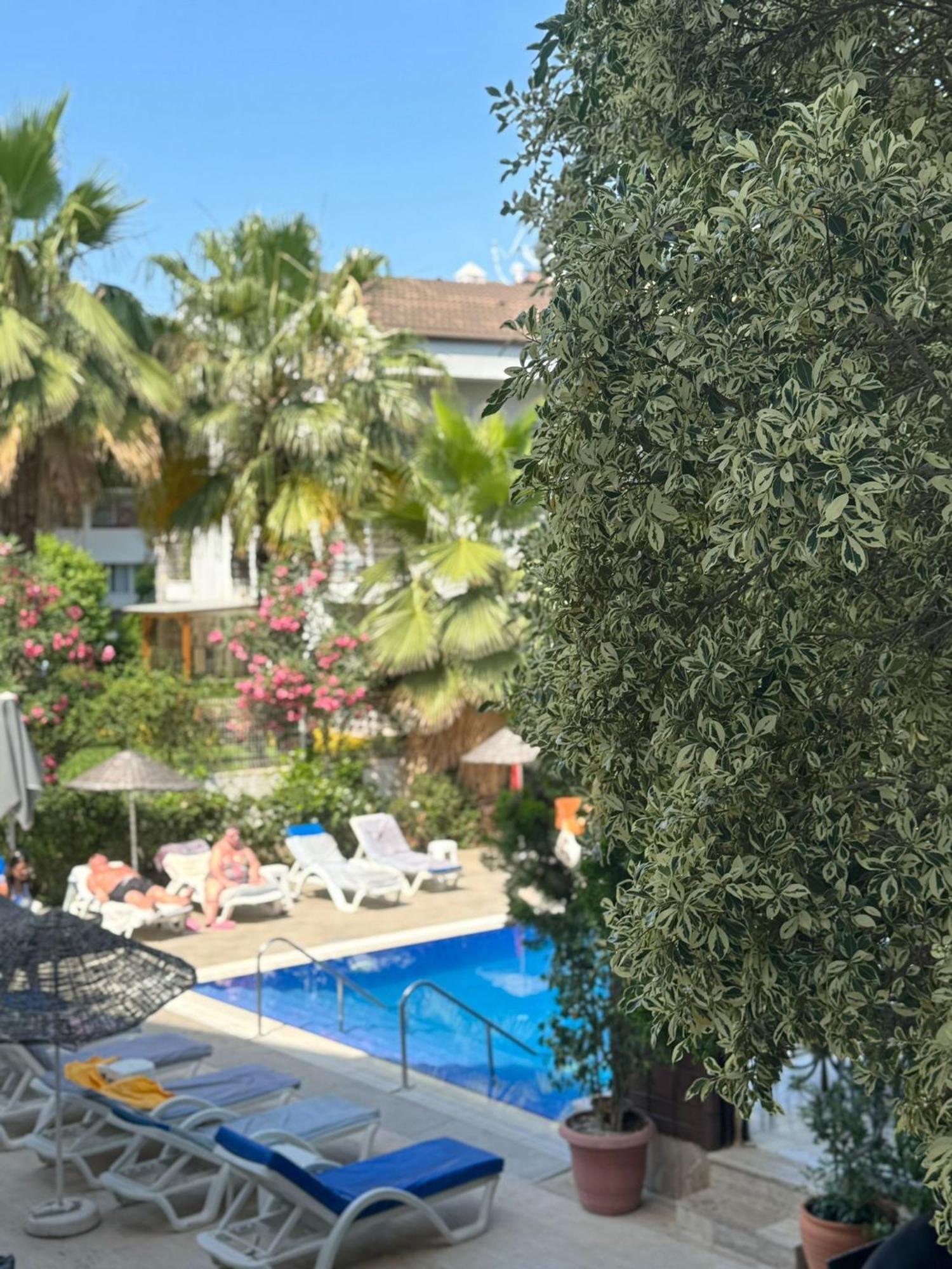 Navy Hotel İçmeler Exteriér fotografie